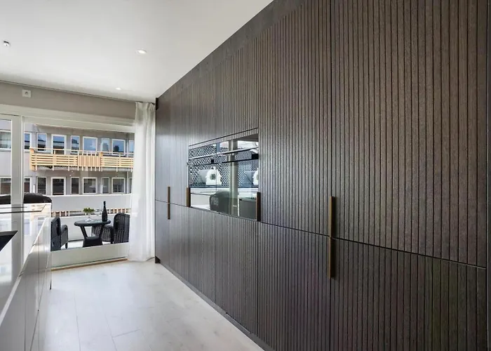 Lejlighed Newly Renovated Exclusive Big Apartment, Center, 3 Bedrooms, 2 Bathrooms With Wc And *