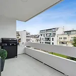 Newly Renovated Exclusive Big Apartment, Center, 3 Bedrooms, 2 Bathrooms With Wc And * קריסטיאנסאנד