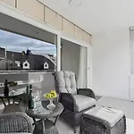 Newly Renovated Exclusive Big Apartment, Center, 3 Bedrooms, 2 Bathrooms With Wc And קריסטיאנסאנד