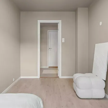 Newly Renovated Exclusive Big Apartment, Center, 3 Bedrooms, 2 Bathrooms With Wc And Apartman